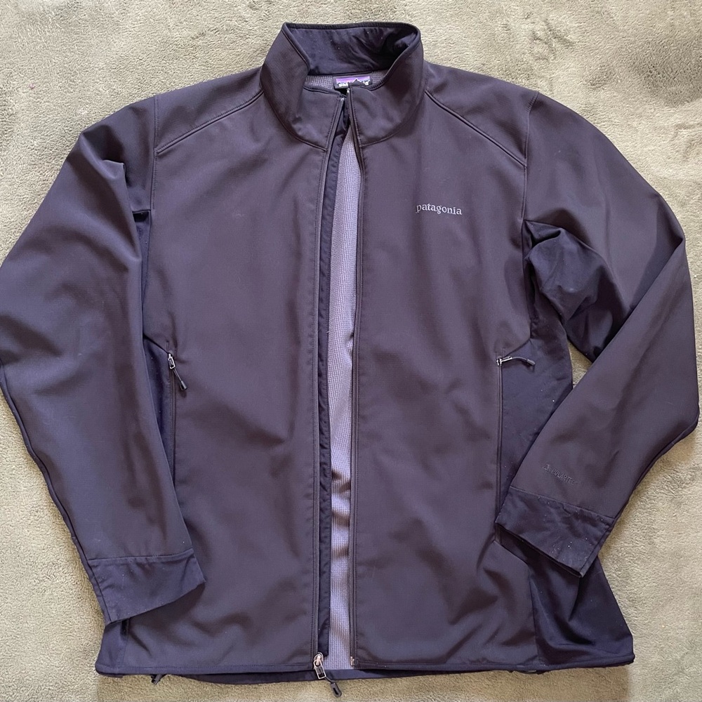 Patagonia Black Performance Jacket with Full-Length Zipper